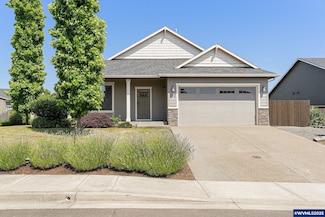 672 SE Mustang Loop, Sublimity, OR 97385