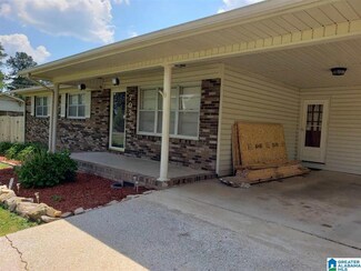 702 Pinecrest Ave, Weaver, AL 36277