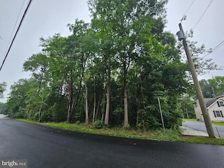523 Christian St, Elk, NJ 08028
