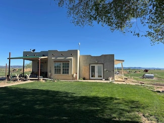 867 Laguna Madre Rd, Maxwell, NM 87728