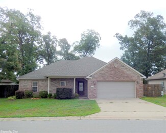3010 Falcon Crest Dr, Alexander, AR 72002