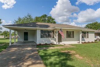 15983 Rockwood Dr, Moundville, AL 35474