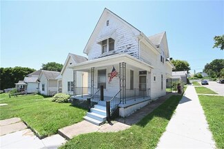 802 S 15th St, Saint Joseph, MO 64501
