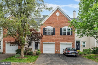 21 Lee Ct, Plainsboro, NJ 08536