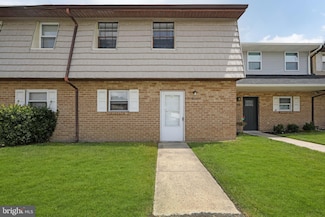 290 Via Cascata Dr, Clementon, NJ 08021