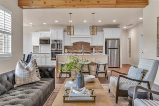 3421 Austrian Pine Ln, Yukon, OK 73099