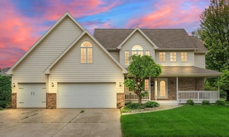 2601 Chesterfield Dr, Valparaiso, IN 46385