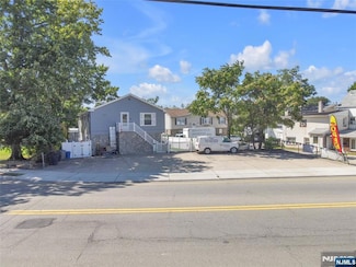 493 Midland Ave, Garfield, NJ 07026