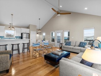 2709 Swan Ct, Surfside Beach, TX 77541
