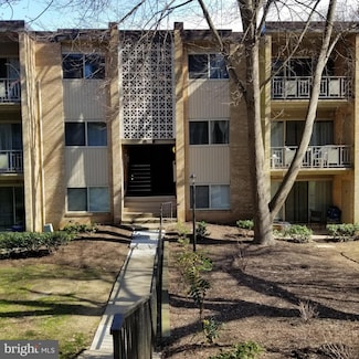 5111 Crossfield Ct Unit 4, Rockville, MD 20852