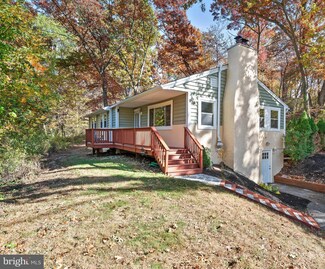33 Devon Dr, Newtown Square, PA 19073