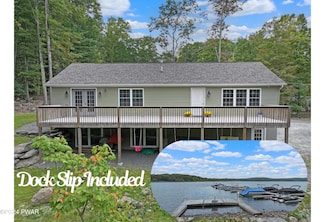22 Crescent Dr, Hawley, PA 18428