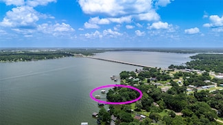 10136 Cherokee Ln, Mabank, TX 75156