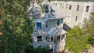130 Neal St, Portland, ME 04102