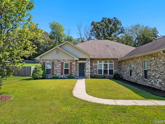 141 Lazy Oak Dr, New Market, AL 35761