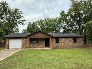 3705 E 6th St, Russellville, AR 72802