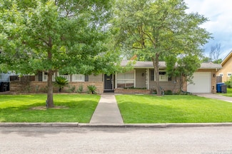 538 E Nottingham Dr, San Antonio, TX 78209