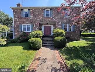 856 Martin Ave, Bryn Mawr, PA 19010