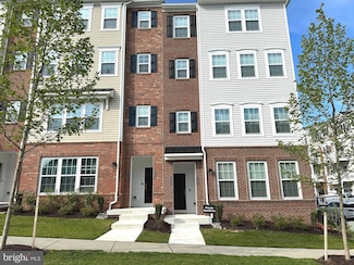 9402 James MacGowan Ln Unit 611, Owings Mills, MD 21117