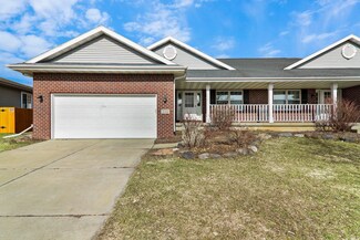 334 Blackberry Ln, de Forest, WI 53532