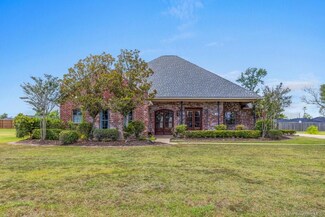 114 Zinfandel Ln, Lake Charles, LA 70611