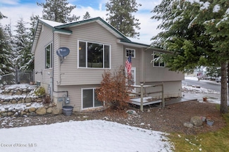 31689 Middle Ave, Spirit Lake, ID 83869