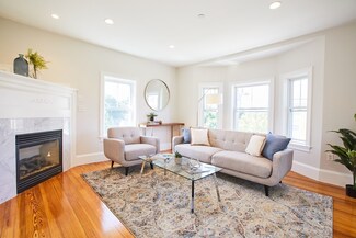 24 Traverse St Unit 3, Wakefield, MA 01880