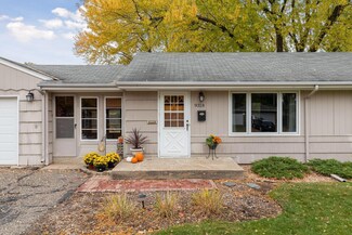 9318 12th Ave S, Bloomington, MN 55425