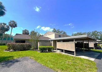 7939 Pine Dr, Temple Terrace, FL 33637