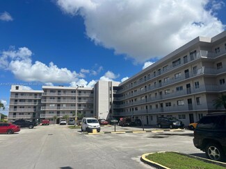 9917 W Okeechobee Rd Unit 3-207, Hialeah, FL 33016