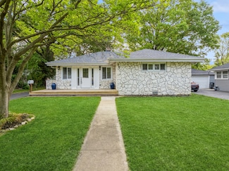 29 S Ash St, Palatine, IL 60067