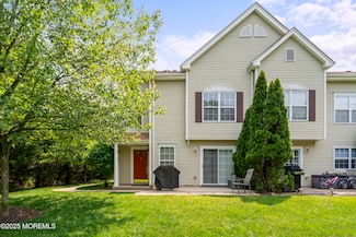 15 Saint Paul Ct, Tinton Falls, NJ 07712