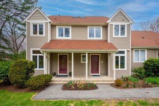 15 Michaels Green, Woburn, MA 01801