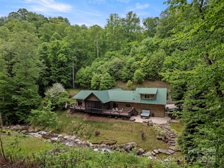 79 Ward Rd, Maggie Valley, NC 28751
