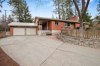 7805 E Skyline Dr, Spokane Valley, WA 99212