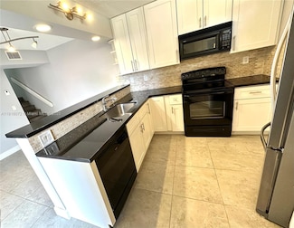 22970 Oxford Place Unit A, Boca Raton, FL 33433