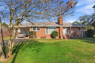 4 Snidow Blvd, Newport News, VA 23608