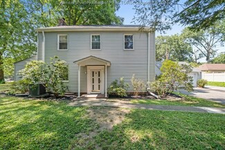 4904 Staunton Ave SE, Charleston, WV 25304