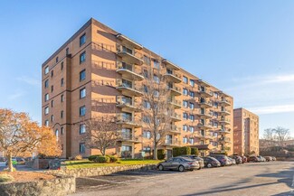 196 Locust St Unit 2-407, Lynn, MA 01904