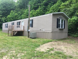 8801 Cranes Nest Rd, Coeburn, VA 24230