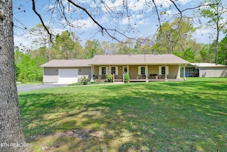 810 Wallace Way, Grimsley, TN 38565