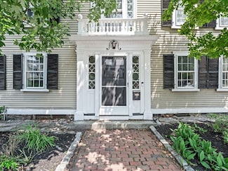 2 Andover St Unit A, Salem, MA 01970