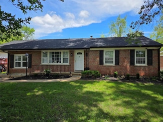 1831 Longford Dr, Saint Louis, MO 63136
