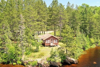 518 Sparrow Ln, Ely, MN 55731