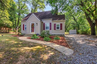 2341 Ranburn Dr, Gary, IN 46408