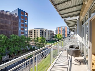 748 3rd St N Unit 404, Minneapolis, MN 55401