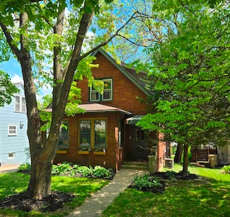3609 Gregory St, Madison, WI 53711