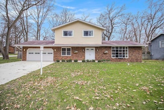 17303 Peggy Ln, South Bend, IN 46635