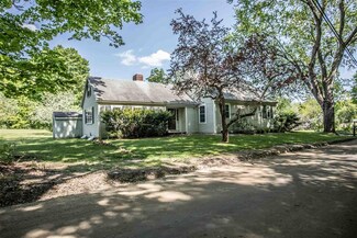 1025 South Rd, Contoocook, NH 03229