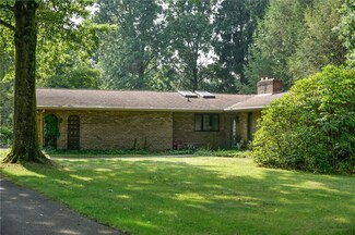 1226 East Dr, Butler, PA 16002